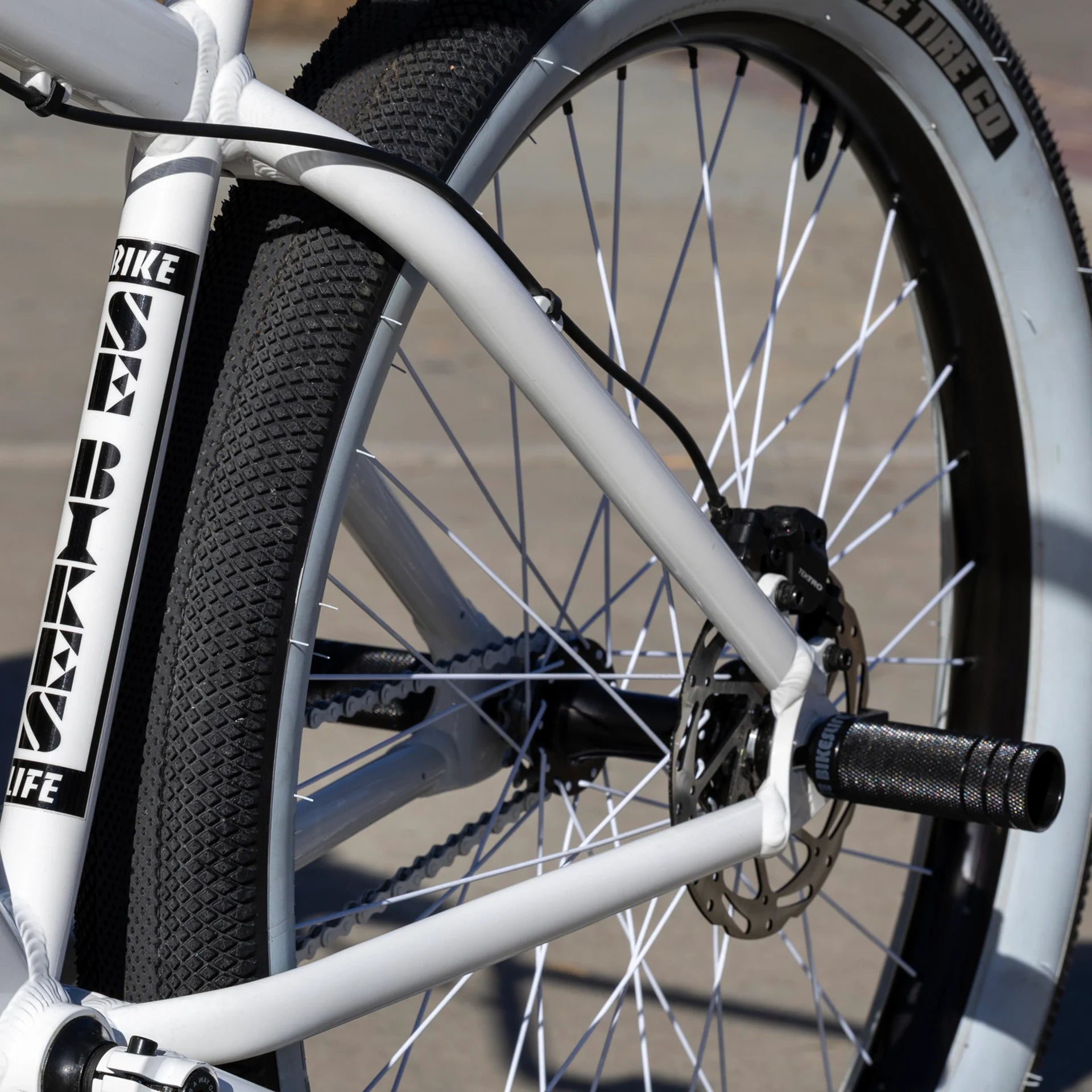 SE Maniacc Flyer 27.5" + Arctic White