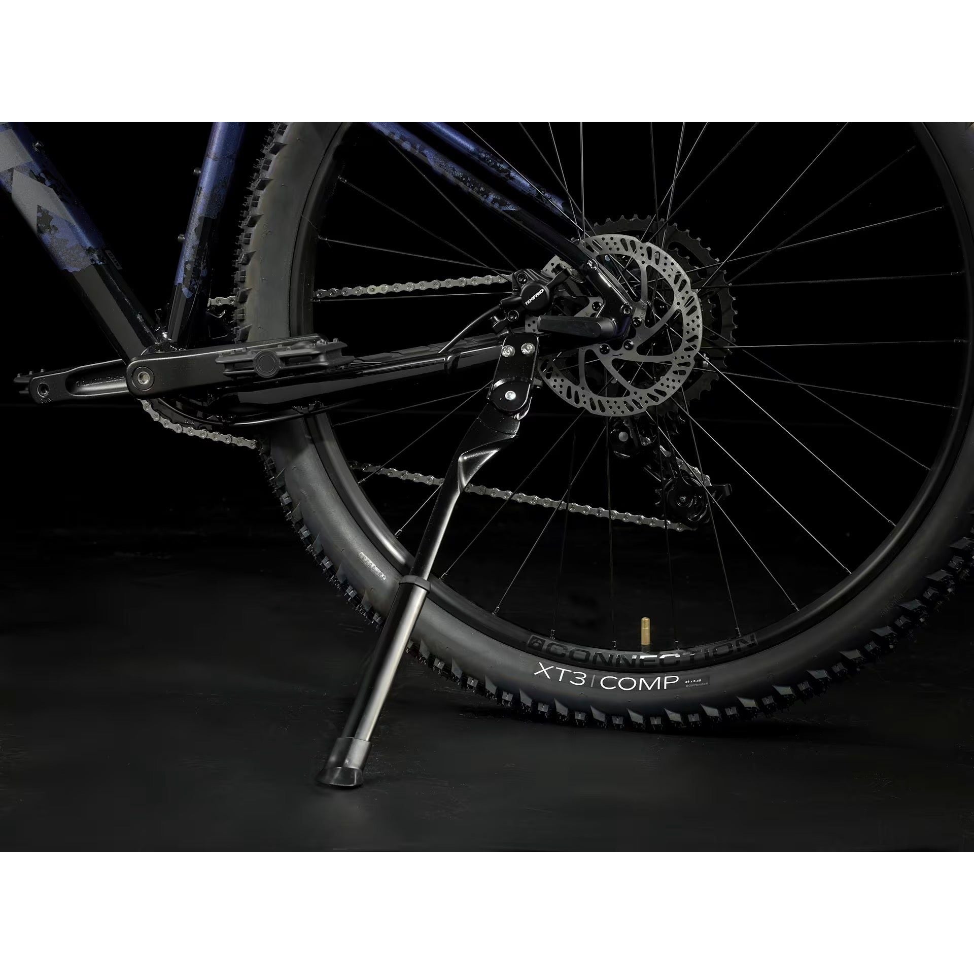 Trek Marlin 5 Gen 3 9-Speed MTB Purple Flip/Black Fade