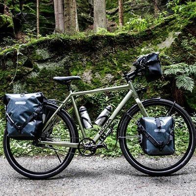 Red panniers store
